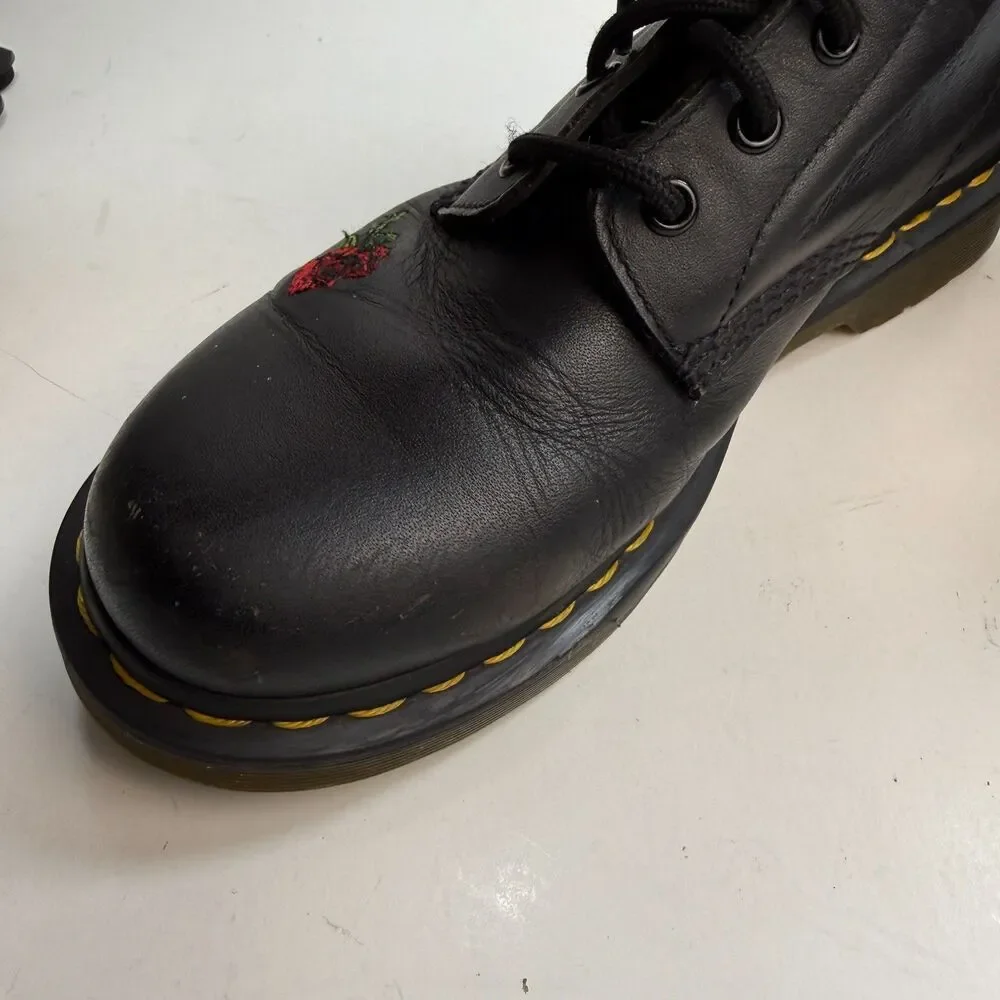 Dr Martens 1460 W Vonda Boots Women’s Size 9 Black Roses Floral Embroidered